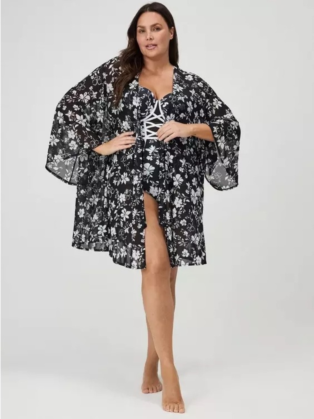 NWT TORRID Tie-Front Mini Kimono